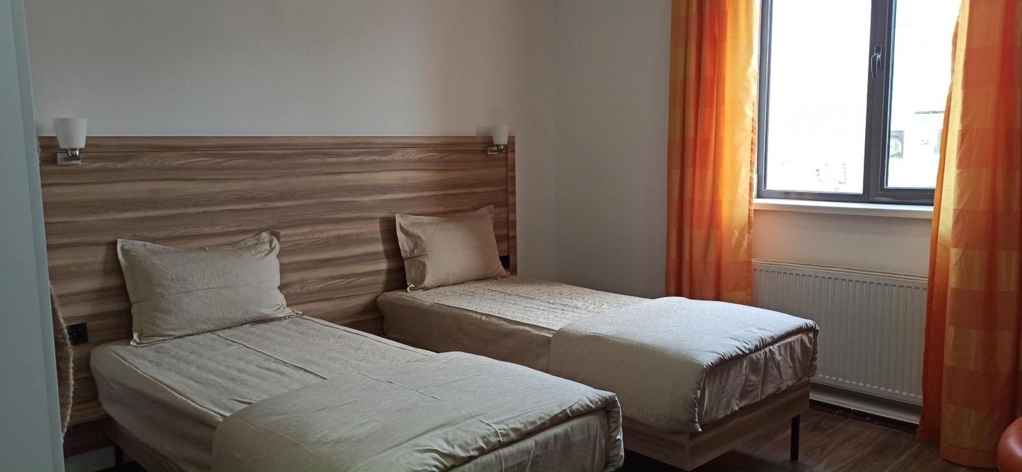 Amir Hotel Karakoł Zewnętrze zdjęcie