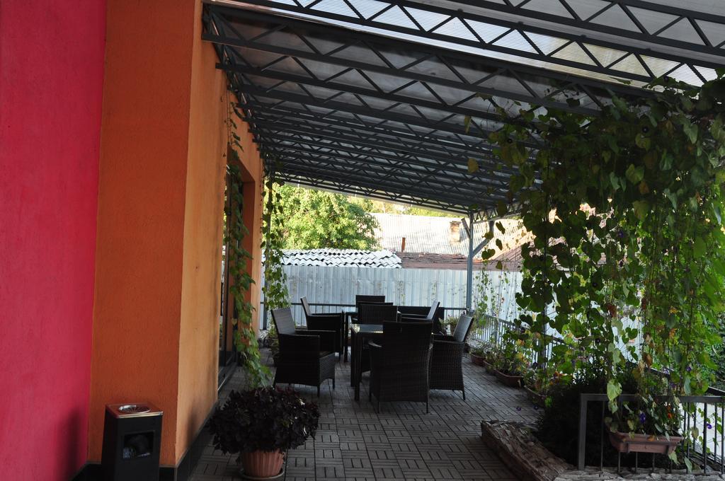Amir Hotel Karakoł Zewnętrze zdjęcie