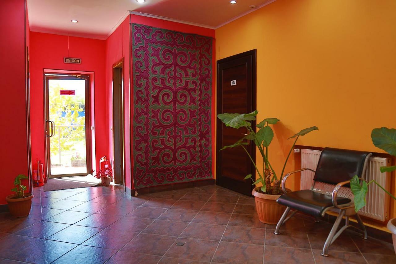 Amir Hotel Karakoł Zewnętrze zdjęcie
